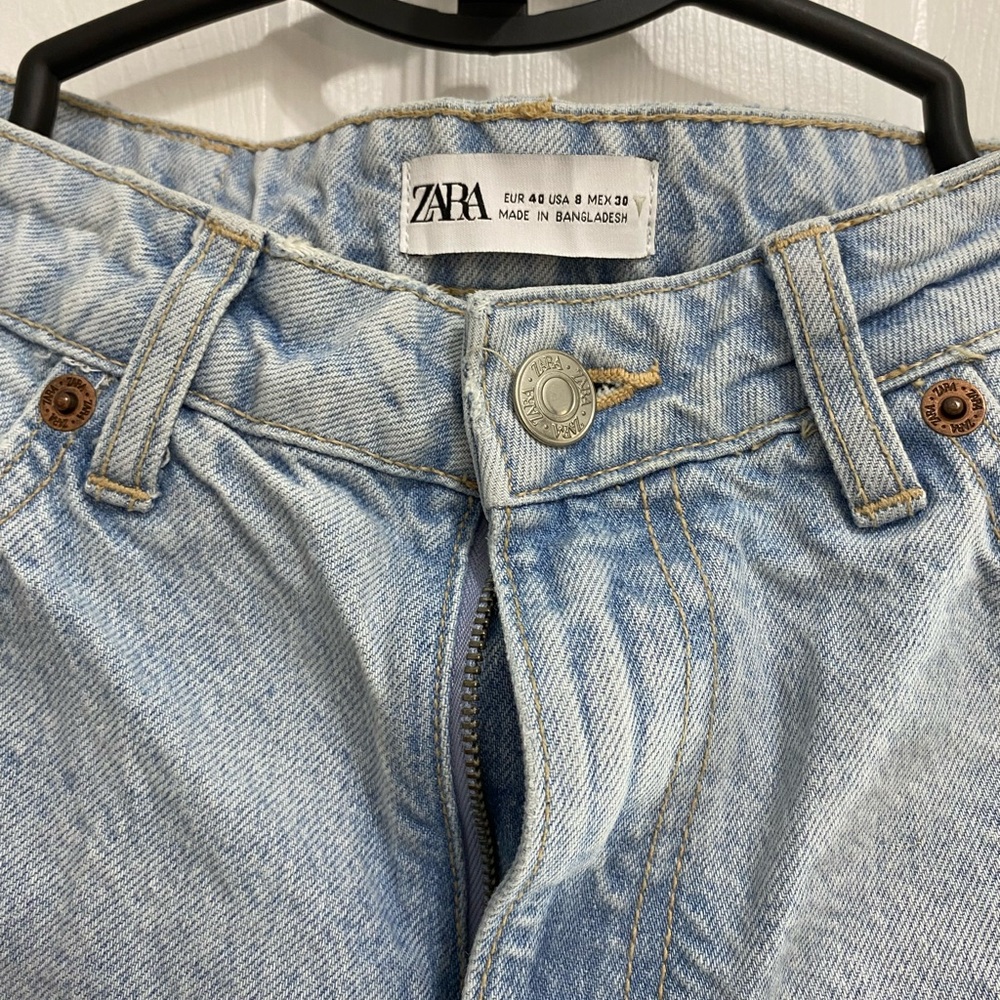 ZARA Ripped Mom Blue Jeans - Picture 4 of 6